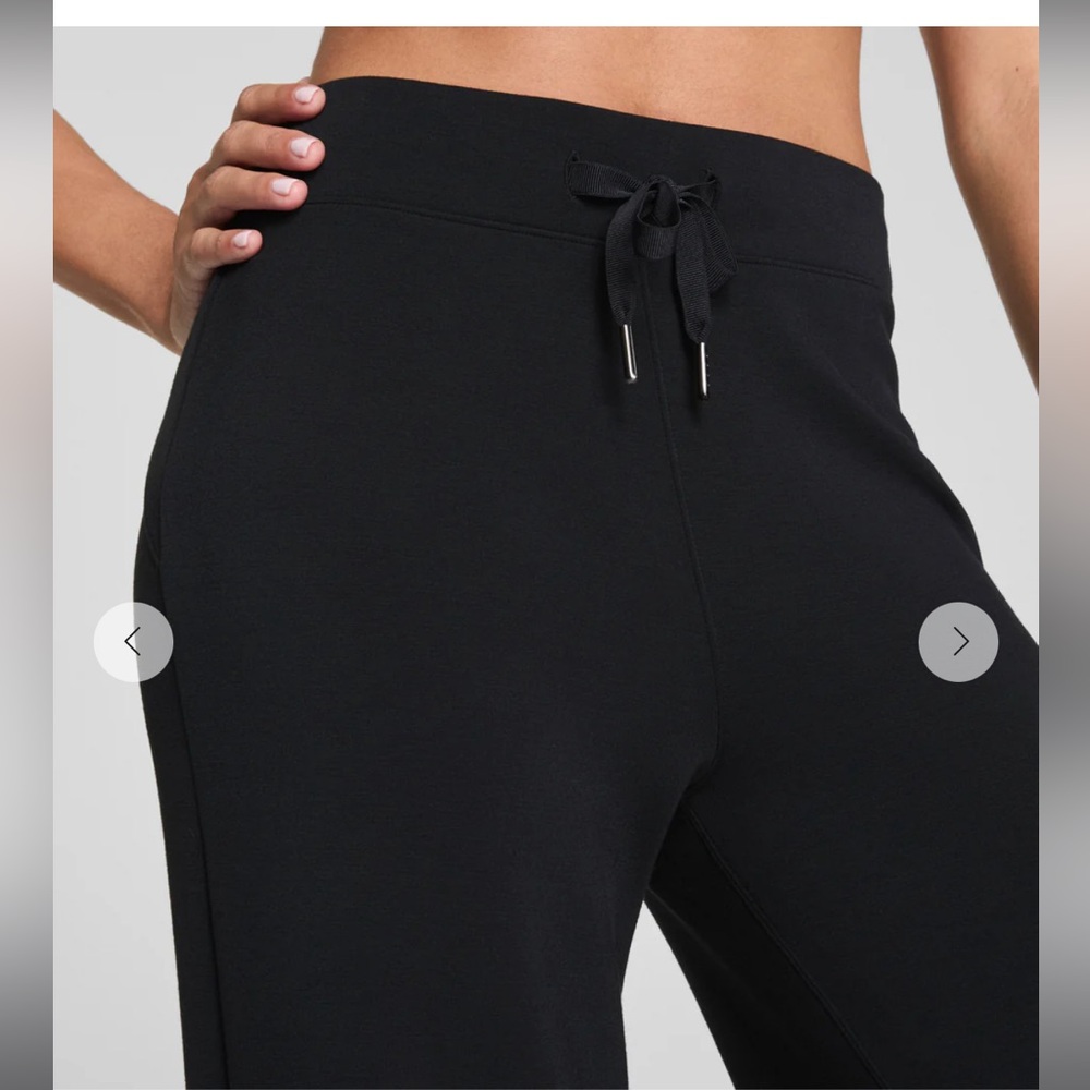 Spanx AirEssentials Wide Leg Pant - Picture 7 of 8